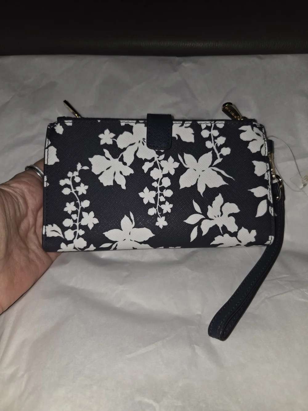 Michael Kors Jet Set Travel Navy And White Saffiano Leather Wallet/ Wristlet